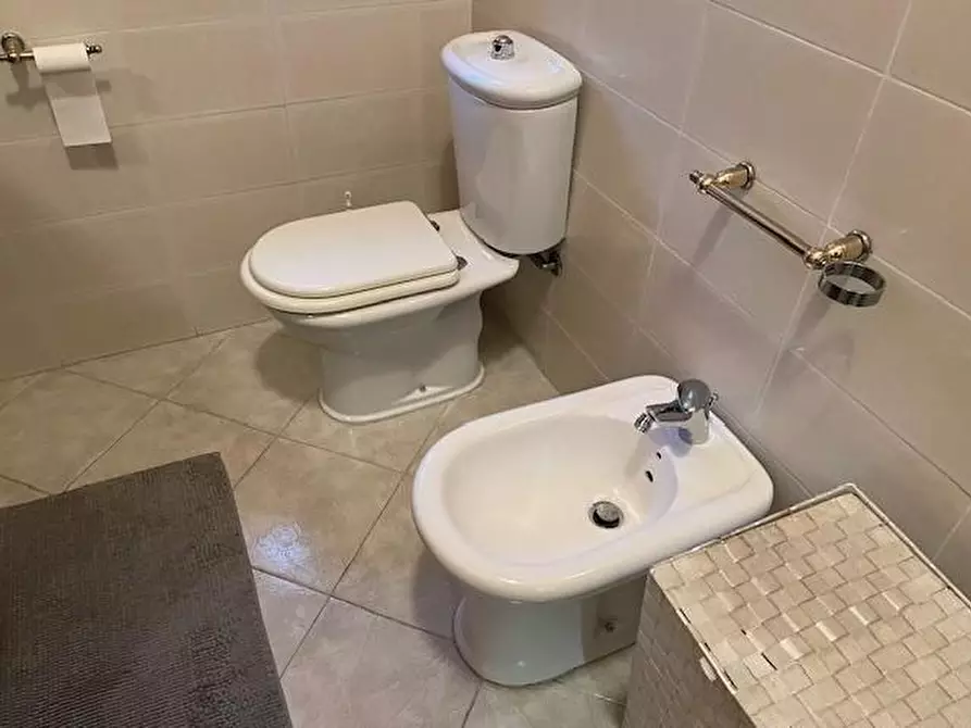 Immagine 27 di Casa semindipendente in vendita  a Massa