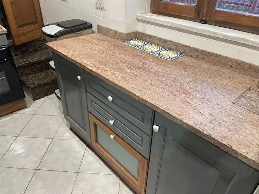 Immagine 6 di Casa semindipendente in vendita  a Massa