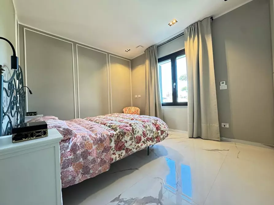 Immagine 14 di Villa in vendita  a Forte Dei Marmi