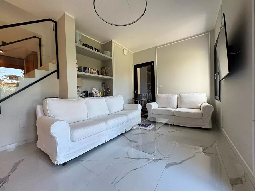 Immagine 7 di Villa in vendita  a Forte Dei Marmi