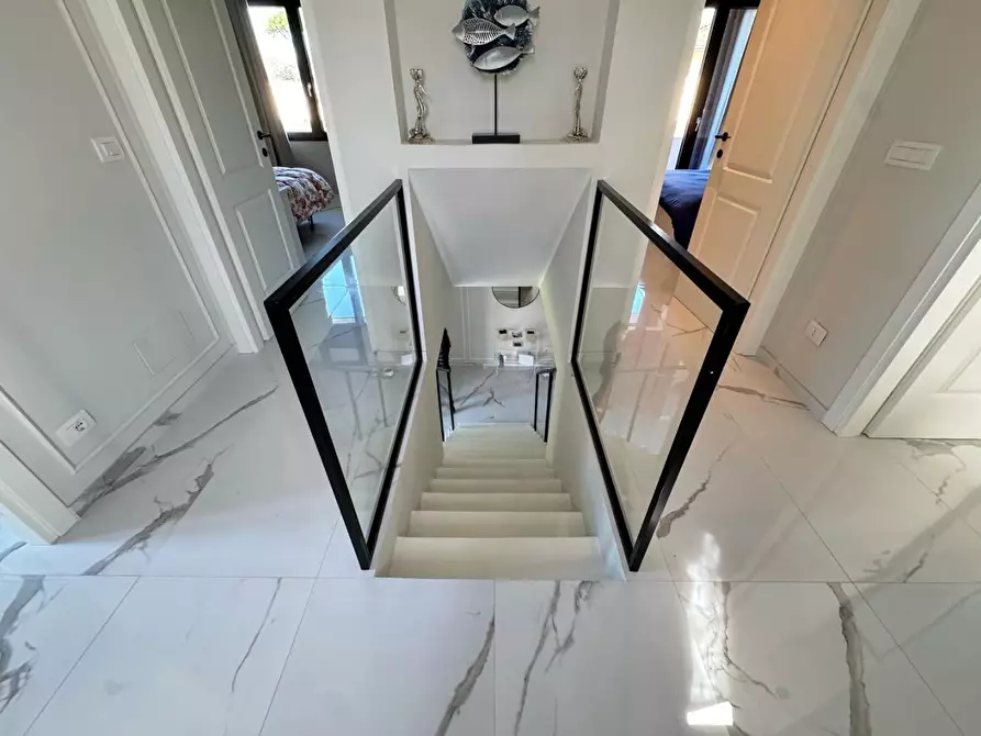 Immagine 9 di Villa in vendita  a Forte Dei Marmi