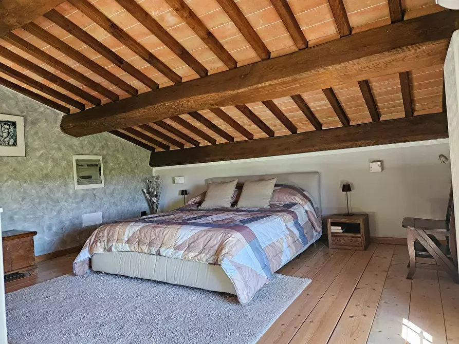 Immagine 44 di Casa colonica in vendita  a Cascina