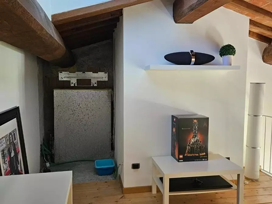 Immagine 40 di Casa colonica in vendita  a Cascina