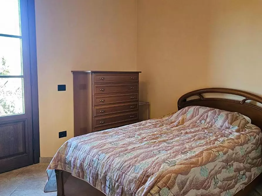 Immagine 21 di Casa colonica in vendita  a Cascina