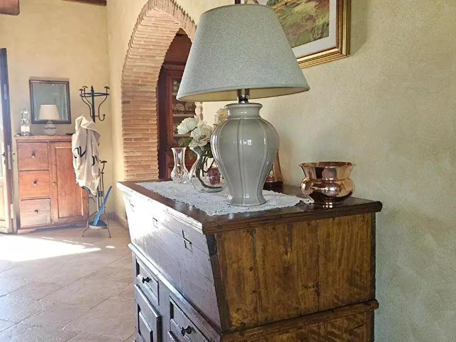 Immagine 55 di Casa colonica in vendita  a Cascina