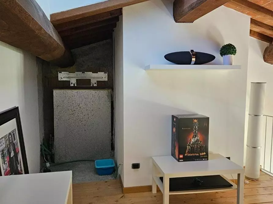 Immagine 39 di Casa colonica in vendita  a Cascina