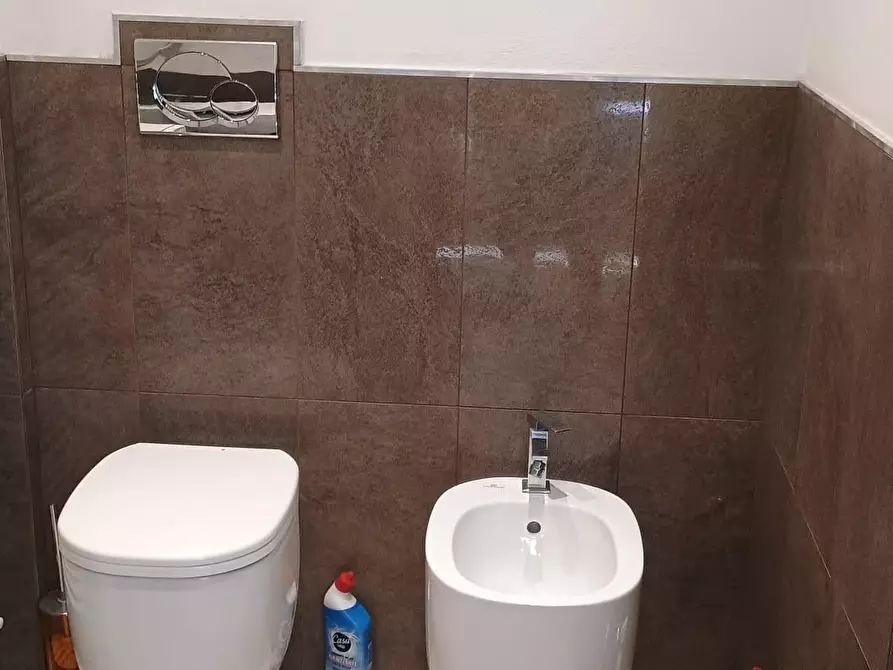 Immagine 21 di Villa in vendita  a Camaiore