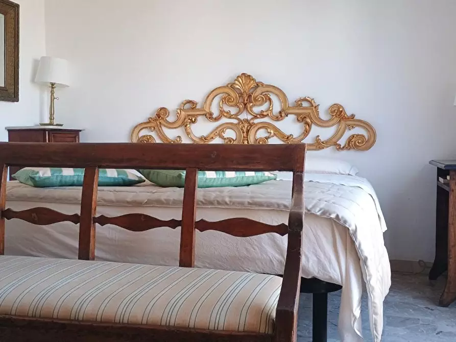 Immagine 70 di Villa in vendita  a Camaiore