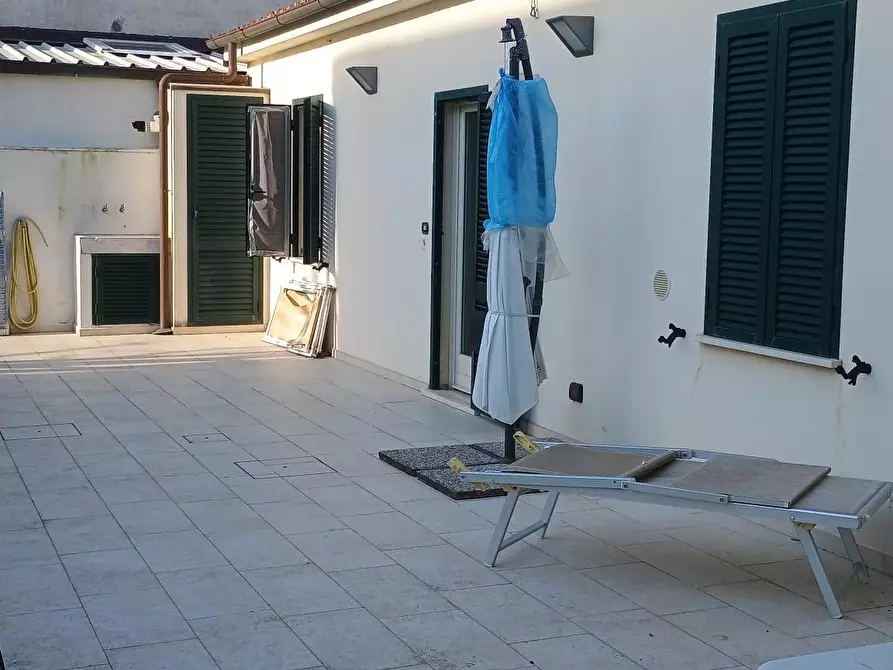 Immagine 16 di Villa in vendita  a Camaiore