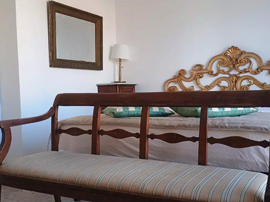 Immagine 68 di Villa in vendita  a Camaiore