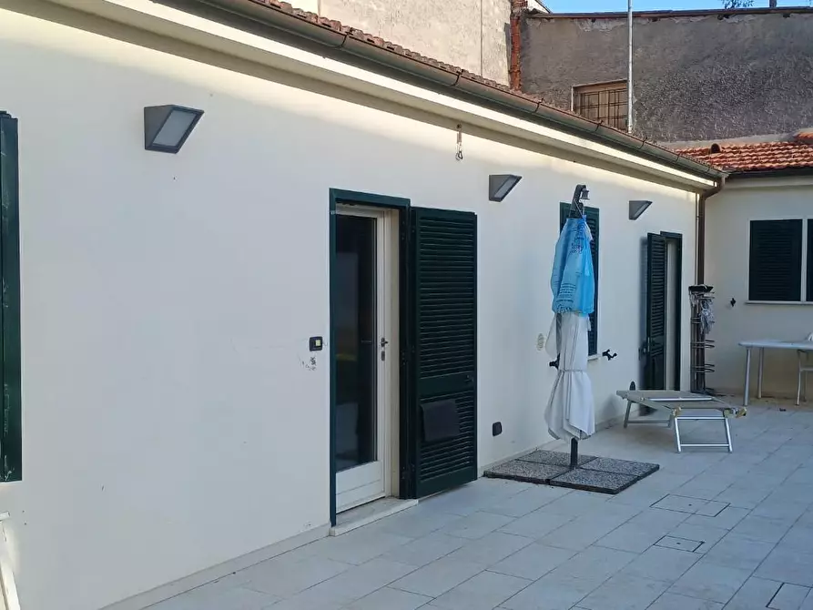 Immagine 15 di Villa in vendita  a Camaiore