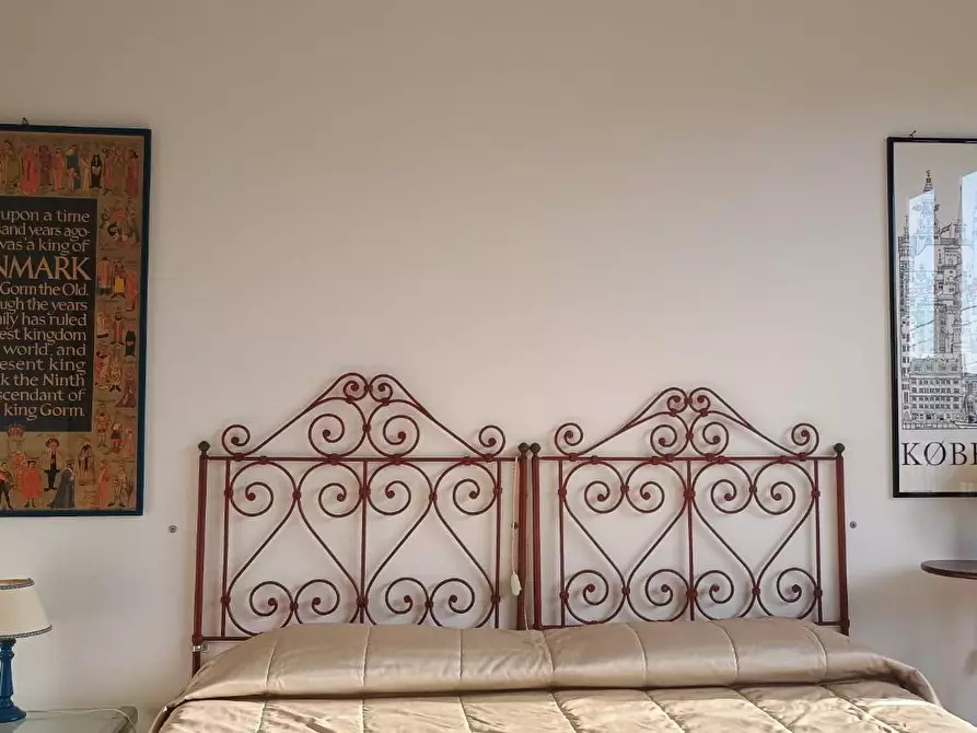 Immagine 58 di Villa in vendita  a Camaiore