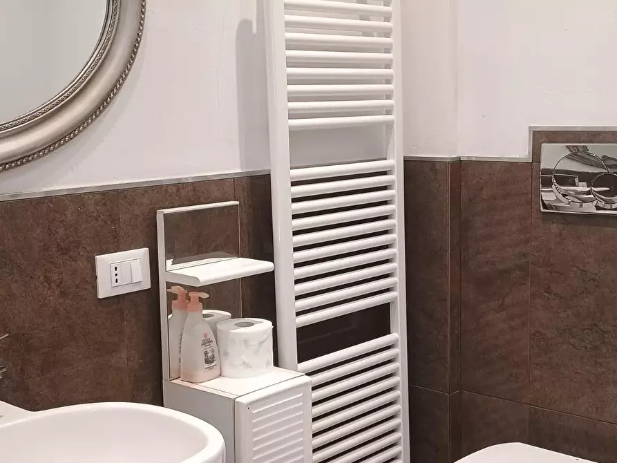 Immagine 23 di Villa in vendita  a Camaiore