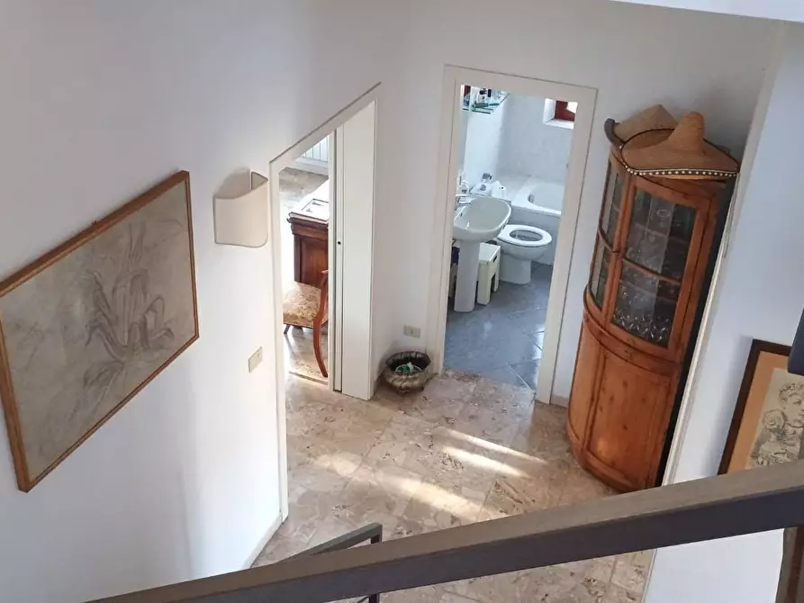 Immagine 28 di Villa in vendita  a Camaiore