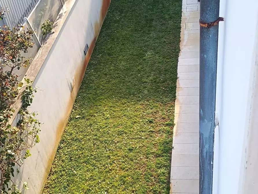 Immagine 80 di Villa in vendita  a Camaiore