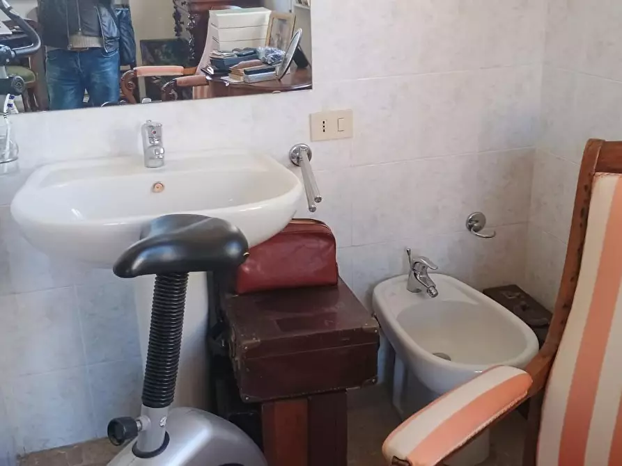 Immagine 35 di Villa in vendita  a Camaiore