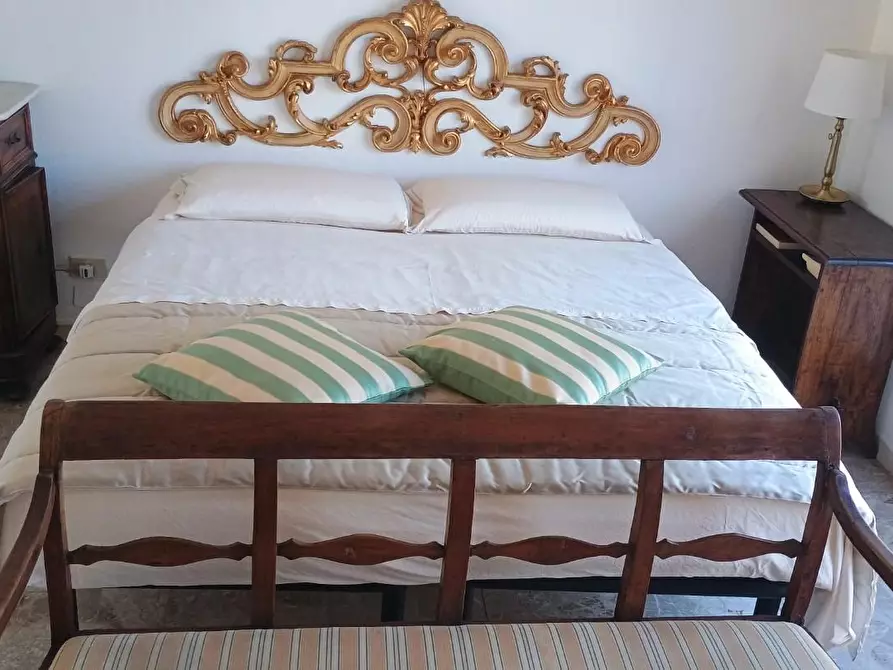 Immagine 83 di Villa in vendita  a Camaiore