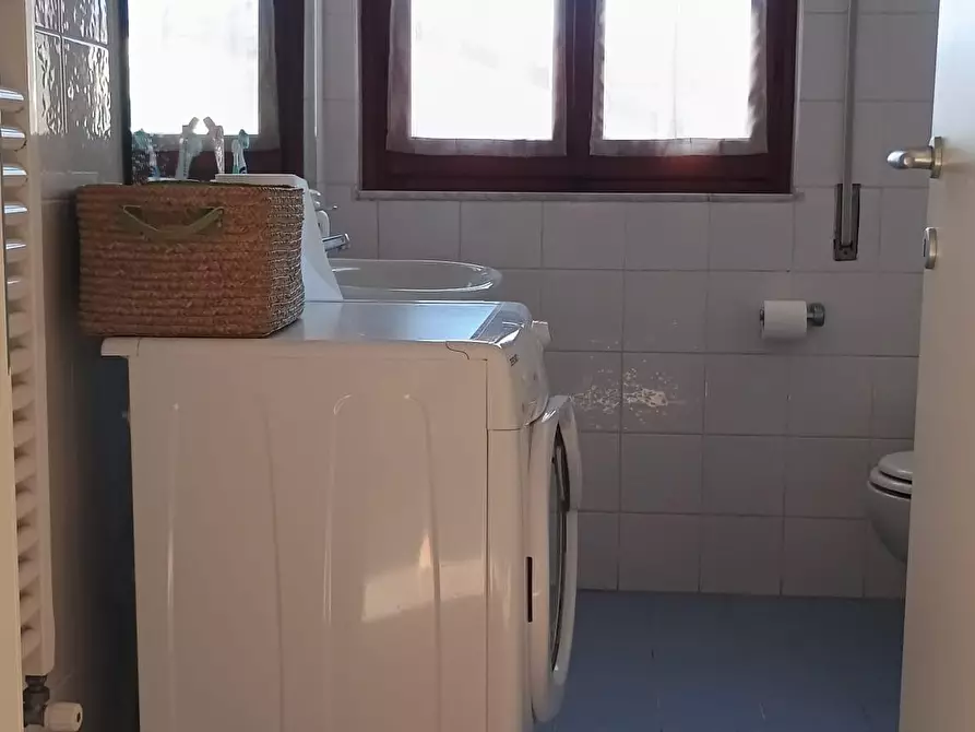 Immagine 45 di Villa in vendita  a Camaiore