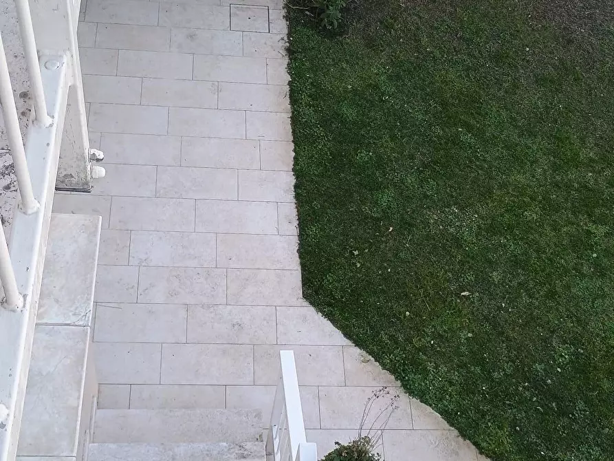 Immagine 13 di Villa in vendita  a Camaiore