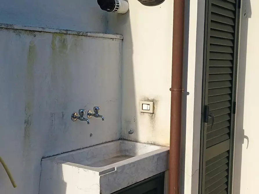 Immagine 40 di Villa in vendita  a Camaiore