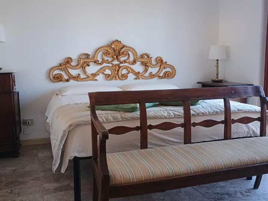 Immagine 60 di Villa in vendita  a Camaiore