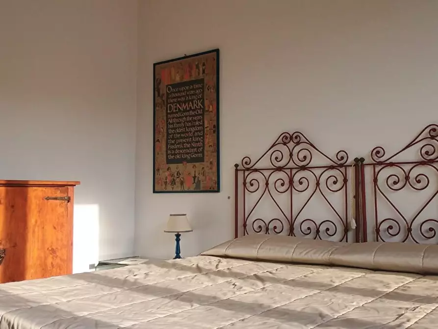 Immagine 84 di Villa in vendita  a Camaiore