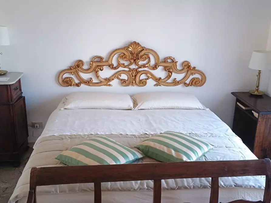 Immagine 75 di Villa in vendita  a Camaiore