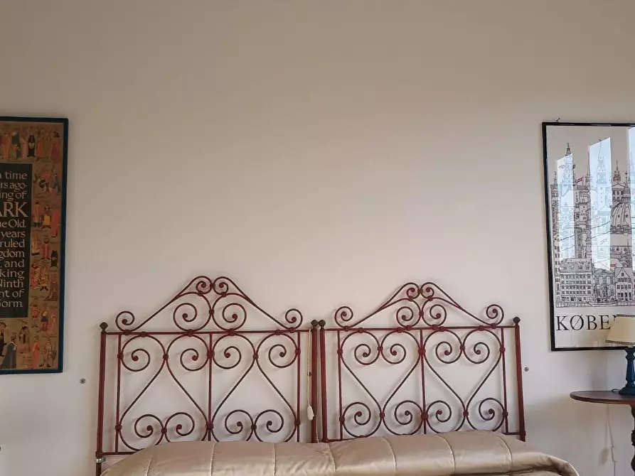 Immagine 86 di Villa in vendita  a Camaiore