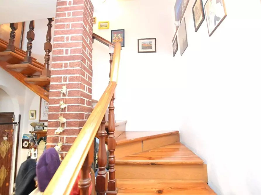 Immagine 12 di Villetta a schiera in vendita  a Lucca