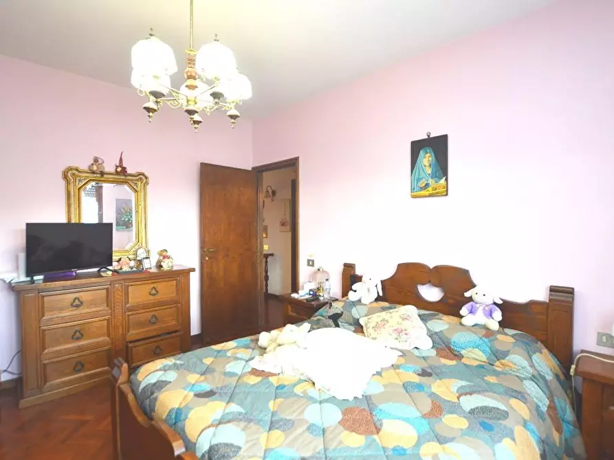 Immagine 16 di Villetta a schiera in vendita  a Lucca