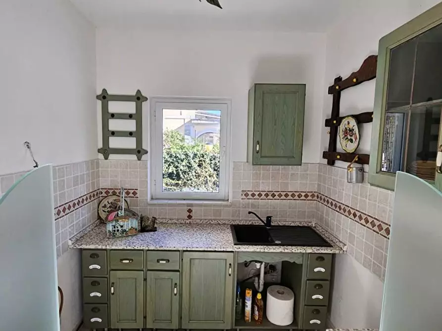 Immagine 7 di Villa in vendita  a Massa