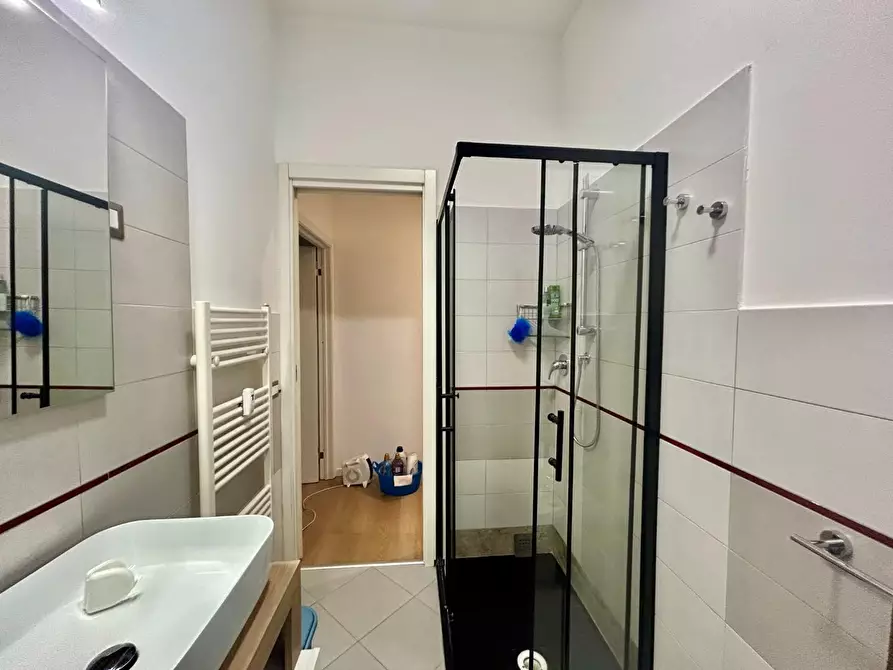 Immagine 9 di Appartamento in vendita  a Siena