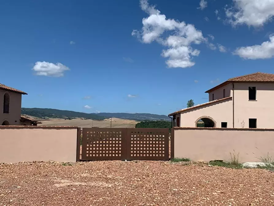 Immagine 10 di Villa in vendita  a Lajatico