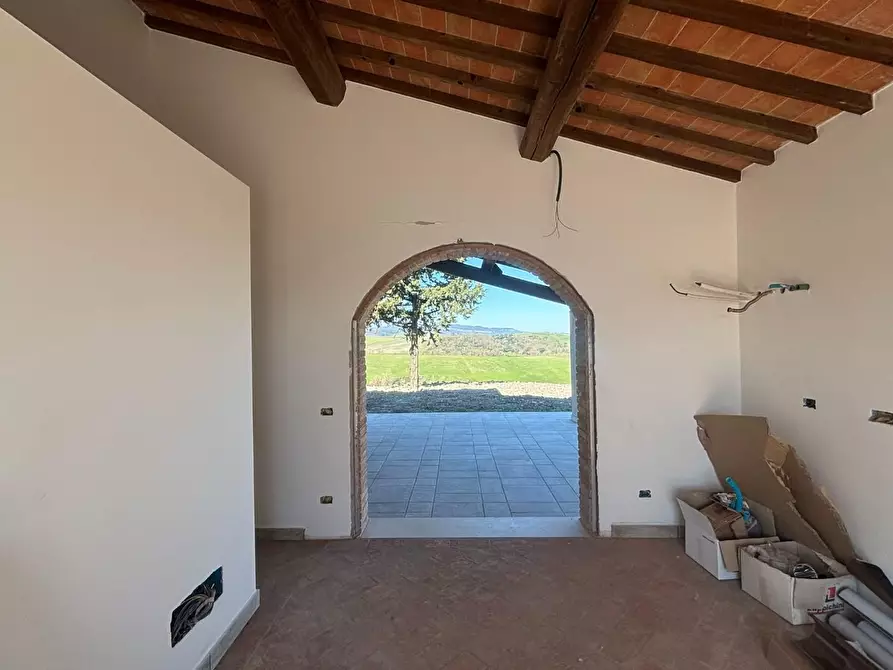 Immagine 20 di Villa in vendita  a Lajatico