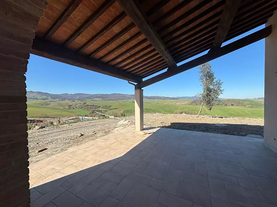 Immagine 17 di Villa in vendita  a Lajatico