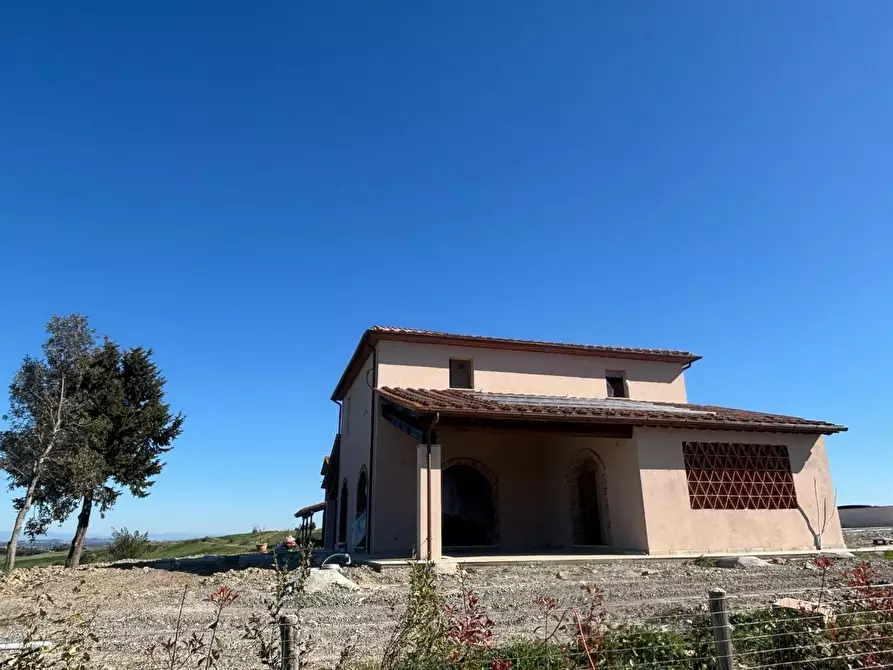 Immagine 14 di Villa in vendita  a Lajatico