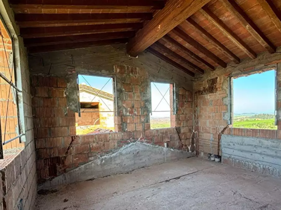 Immagine 5 di Villa in vendita  a Lajatico