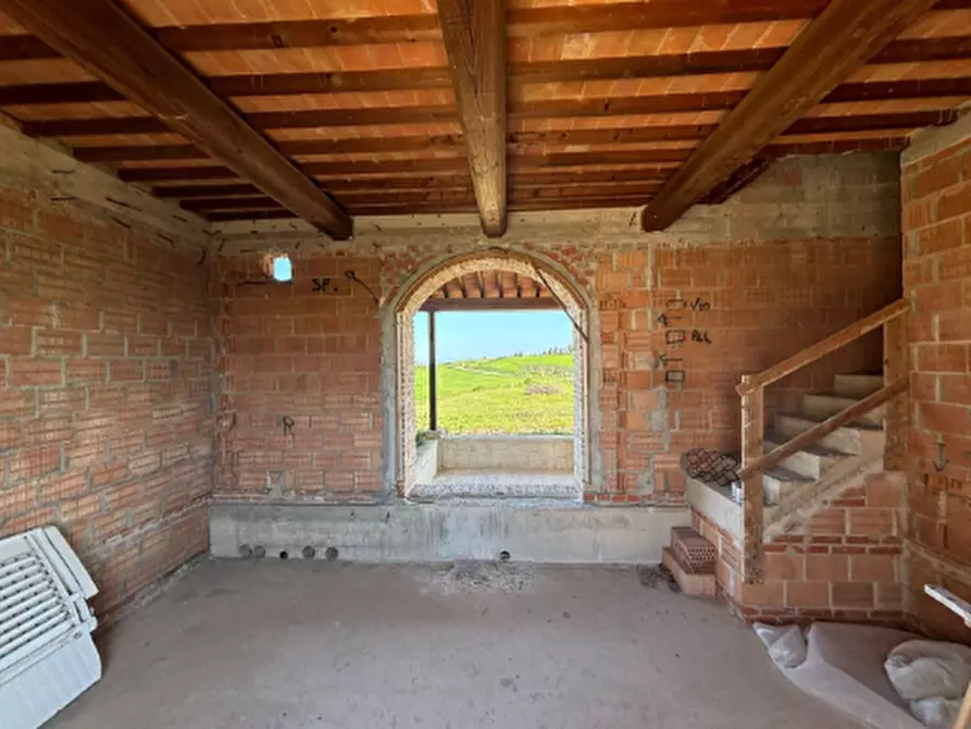 Immagine 7 di Villa in vendita  a Lajatico