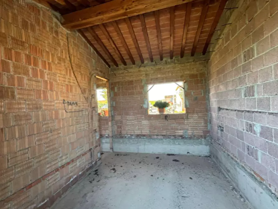 Immagine 10 di Villa in vendita  a Lajatico