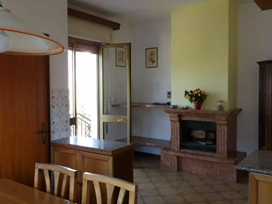 Immagine 34 di Villa in vendita  a Capannori