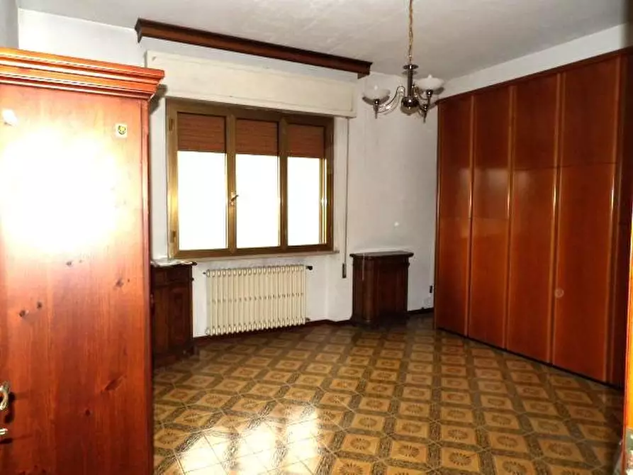 Immagine 11 di Villa in vendita  a Capannori