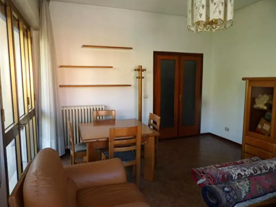 Immagine 41 di Villa in vendita  a Capannori