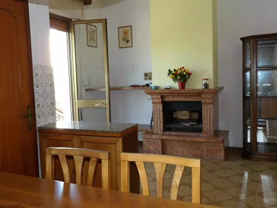 Immagine 33 di Villa in vendita  a Capannori