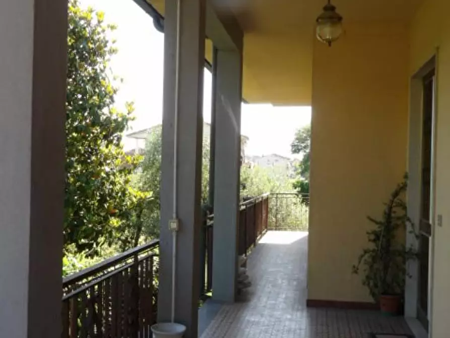 Immagine 32 di Villa in vendita  a Capannori