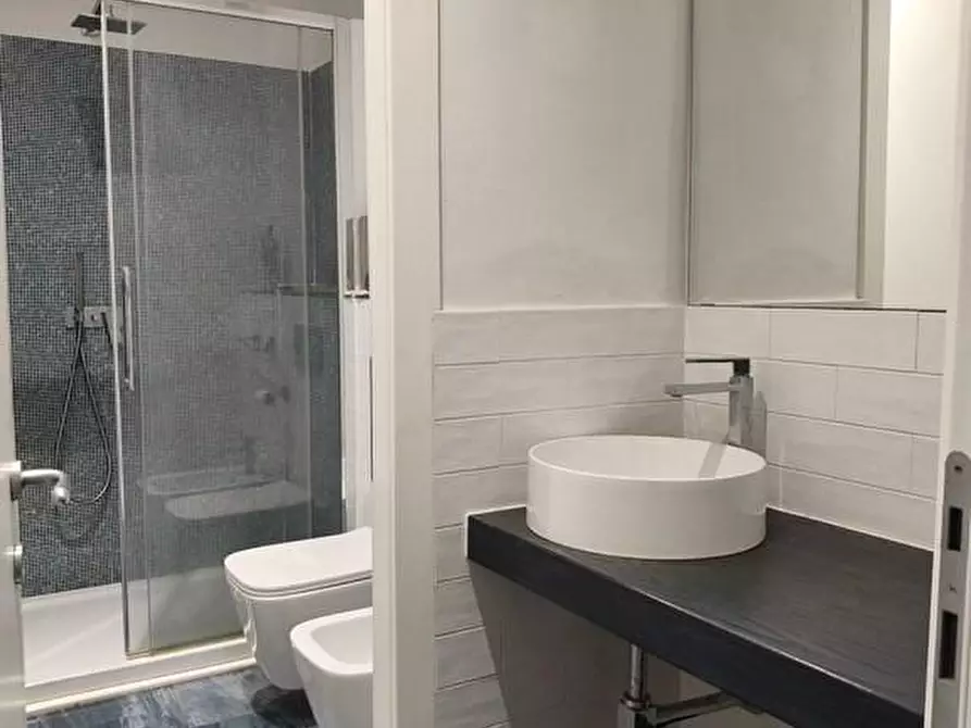 Immagine 30 di Casa semindipendente in vendita  a Carrara