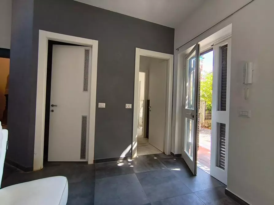 Immagine 10 di Casa semindipendente in vendita  a Carrara