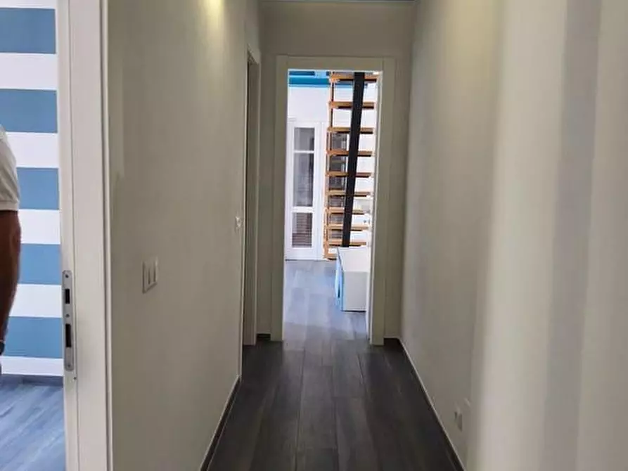 Immagine 12 di Casa semindipendente in vendita  a Carrara