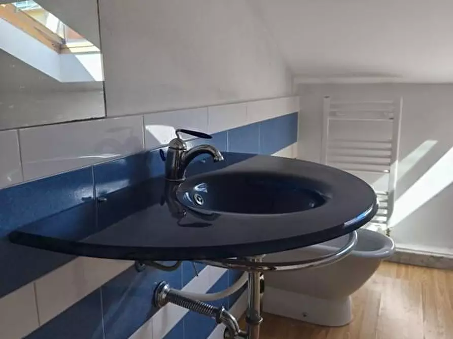 Immagine 23 di Casa semindipendente in vendita  a Carrara