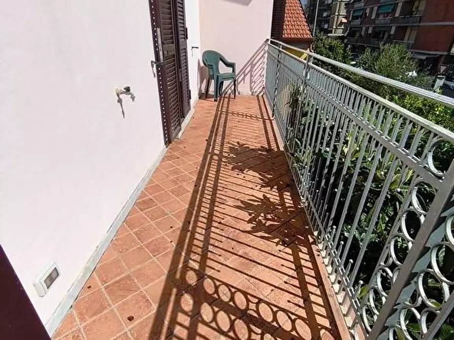 Immagine 17 di Casa semindipendente in vendita  a Carrara