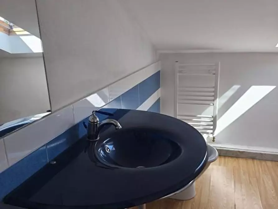 Immagine 24 di Casa semindipendente in vendita  a Carrara